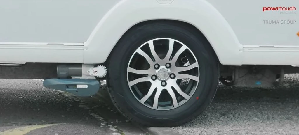 Powrtouch Evolution Twin Axle AWD Auto Caravan Mover 11 Powrtouch Evolution Twin Axle AWD Auto Caravan Mover - Image 9